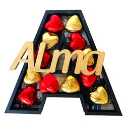 מגש עם שוקולדים